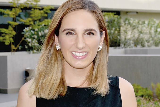 <strong>Sofia Hernández</strong><em> - Compradora de Instagram</em>